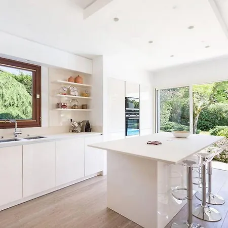 4br Contemporary With Private Pool - What'app - 0049-1762-5840-693 - For Reservations! 别墅 *