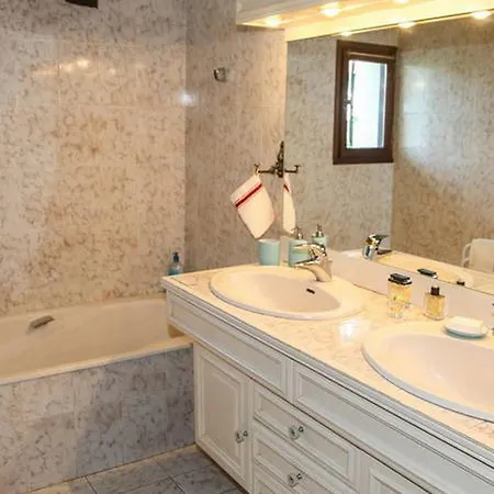 4br Contemporary With Private Pool - What'app - 0049-1762-5840-693 - For Reservations! * 比亚里茨